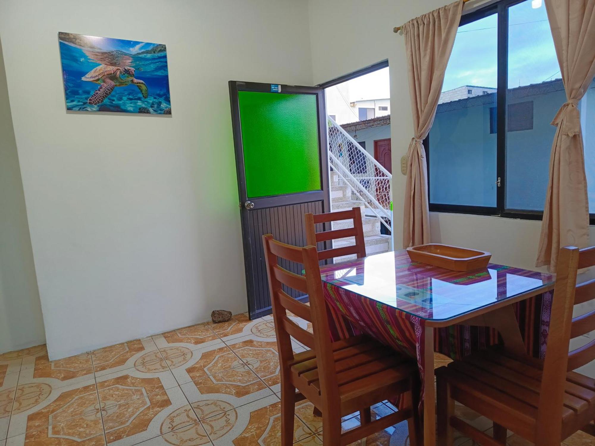 Teresita'S House Suites Con Cocina Privada ปูแอร์โต บาเกริโซ โมเรโน ภายนอก รูปภาพ