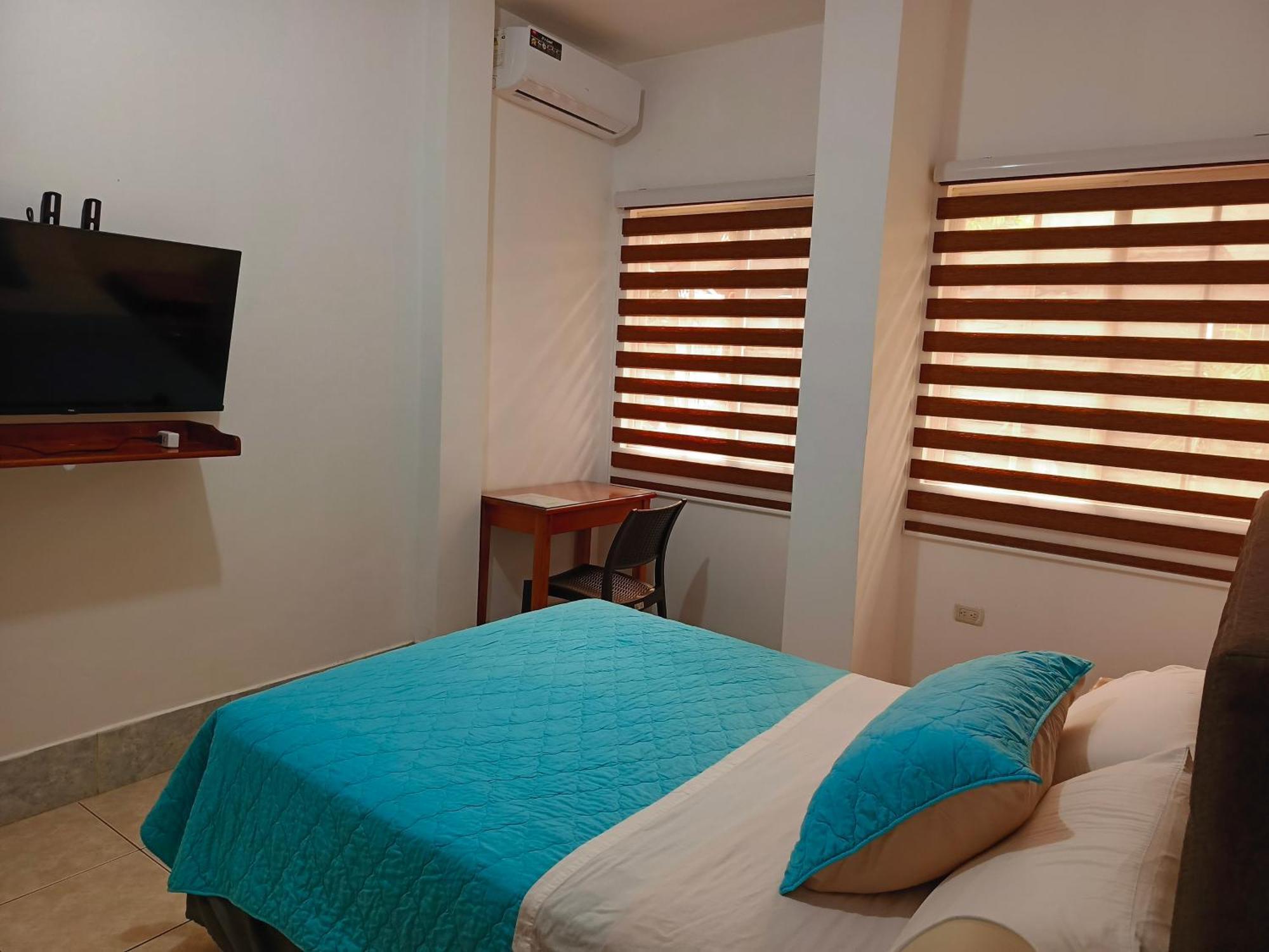 Teresita'S House Suites Con Cocina Privada ปูแอร์โต บาเกริโซ โมเรโน ภายนอก รูปภาพ