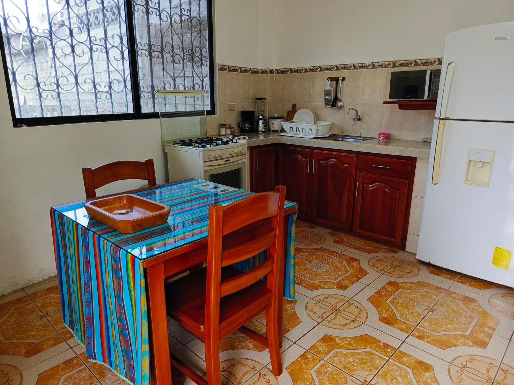 Teresita'S House Suites Con Cocina Privada ปูแอร์โต บาเกริโซ โมเรโน ภายนอก รูปภาพ