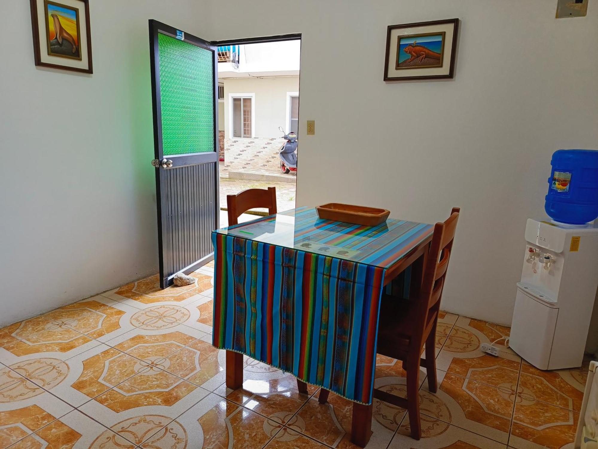 Teresita'S House Suites Con Cocina Privada ปูแอร์โต บาเกริโซ โมเรโน ภายนอก รูปภาพ
