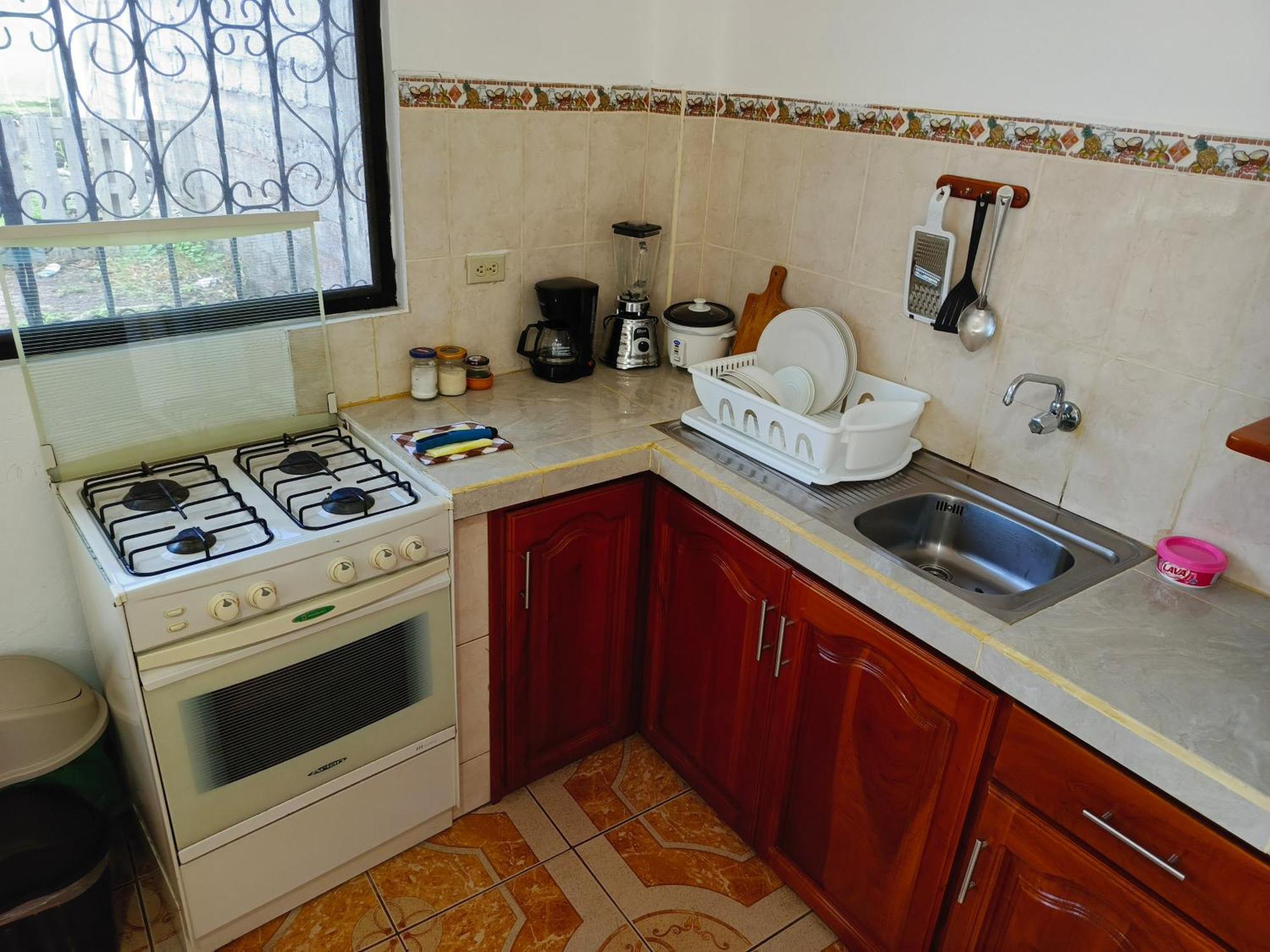 Teresita'S House Suites Con Cocina Privada ปูแอร์โต บาเกริโซ โมเรโน ภายนอก รูปภาพ