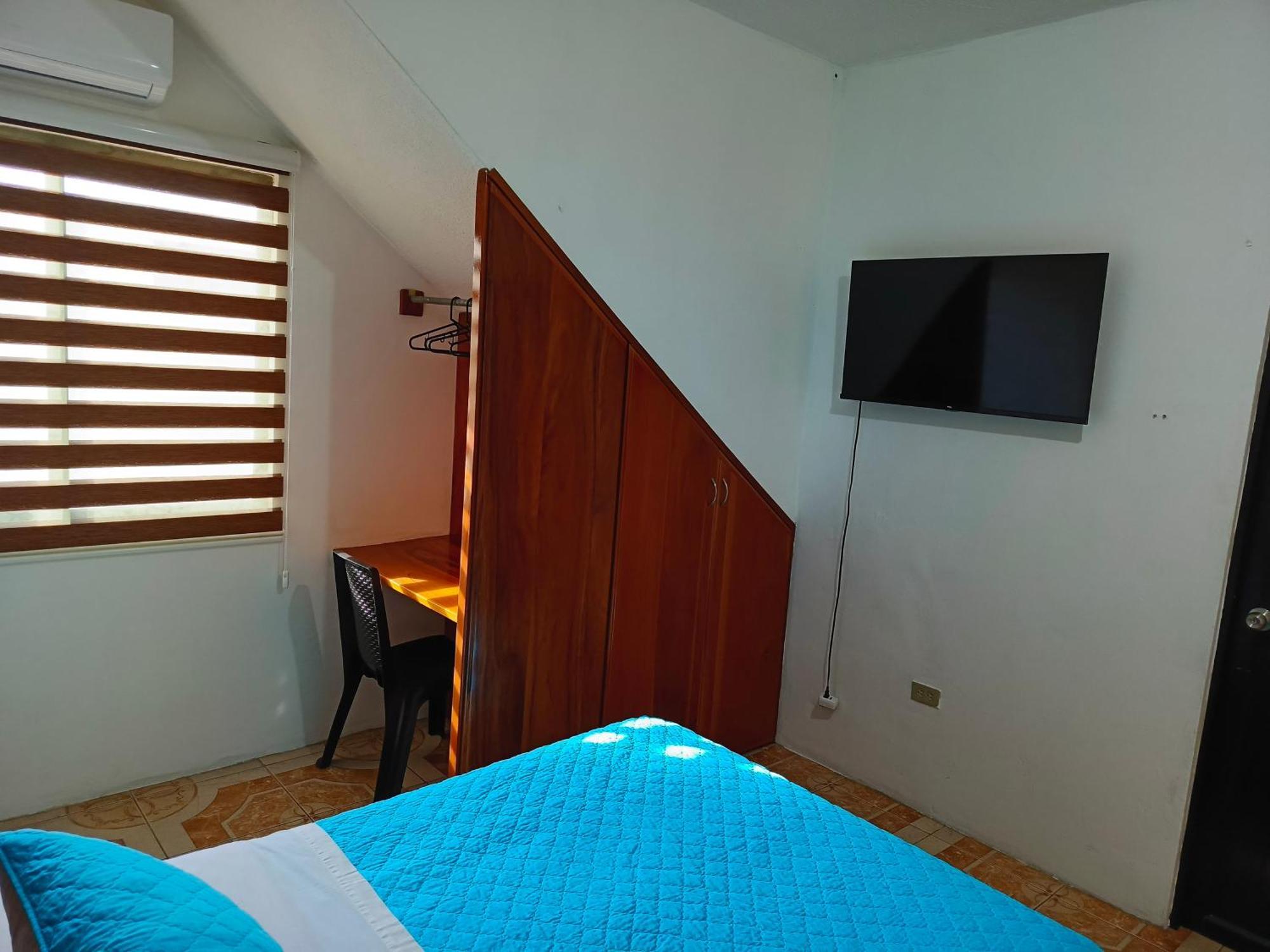 Teresita'S House Suites Con Cocina Privada ปูแอร์โต บาเกริโซ โมเรโน ภายนอก รูปภาพ